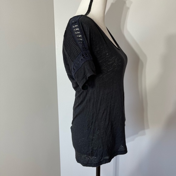 J. Crew size extra small burnt out top won’t cute sleeve detailing - Picture 4 of 10